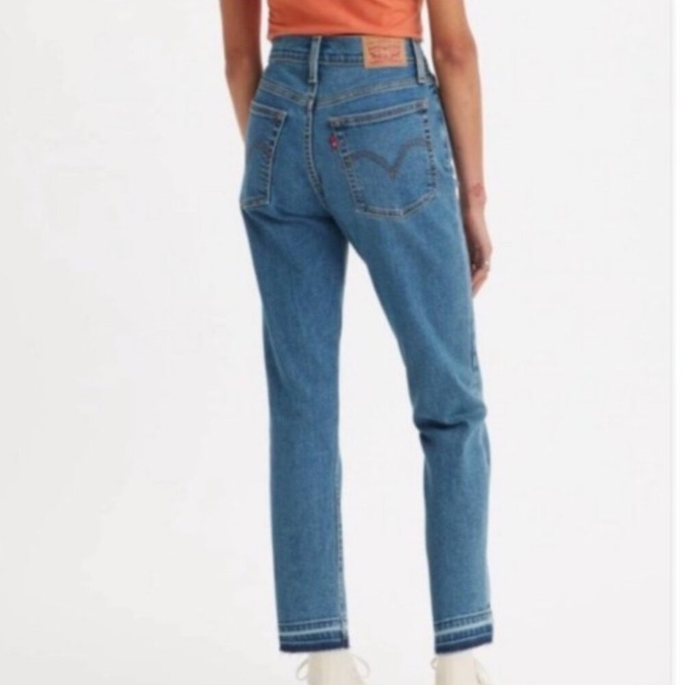 Levi’s Wedgie Jeans Womens 32 x 27 Crop High Rise Straight Leg Medium Wash Denim